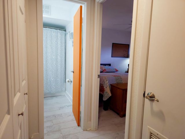 9501 Sunrise Lakes Boulevard 305, Sunrise, FL 33322
