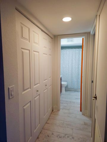 9501 Sunrise Lakes Boulevard 305, Sunrise, FL 33322