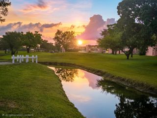 9501 Sunrise Lakes Boulevard 305, Sunrise, FL 33322