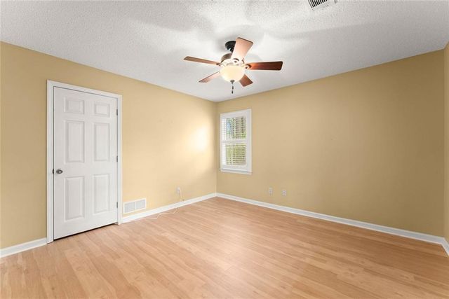 353 Riverwood Road, Lula, GA 30554
