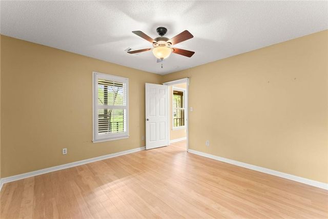 353 Riverwood Road, Lula, GA 30554