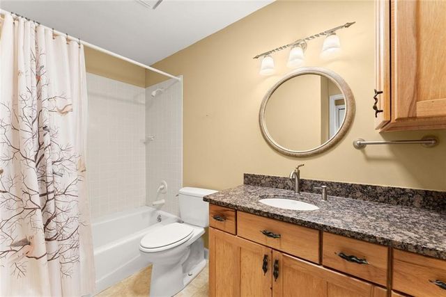 353 Riverwood Road, Lula, GA 30554