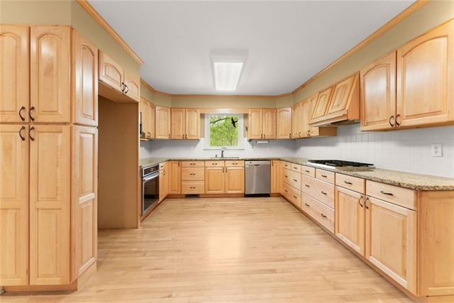 353 Riverwood Road, Lula, GA 30554