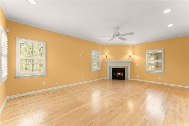 353 Riverwood Road, Lula, GA 30554