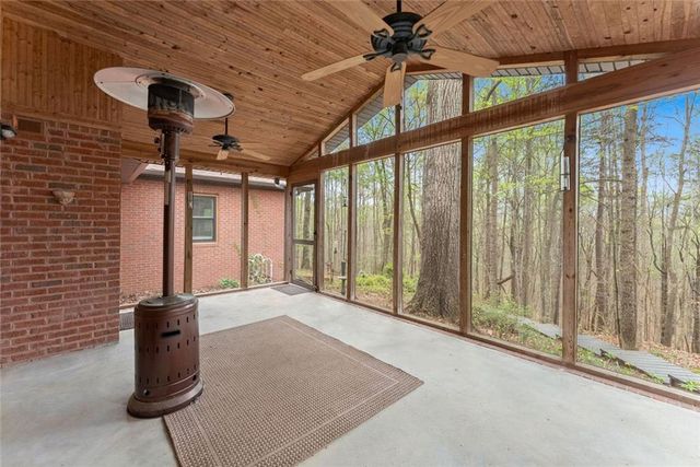 353 Riverwood Road, Lula, GA 30554