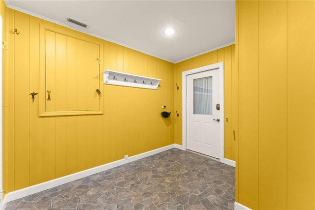 353 Riverwood Road, Lula, GA 30554