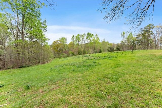 353 Riverwood Road, Lula, GA 30554