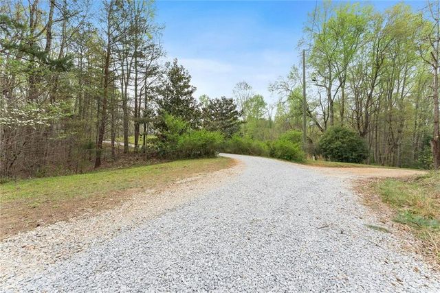 353 Riverwood Road, Lula, GA 30554