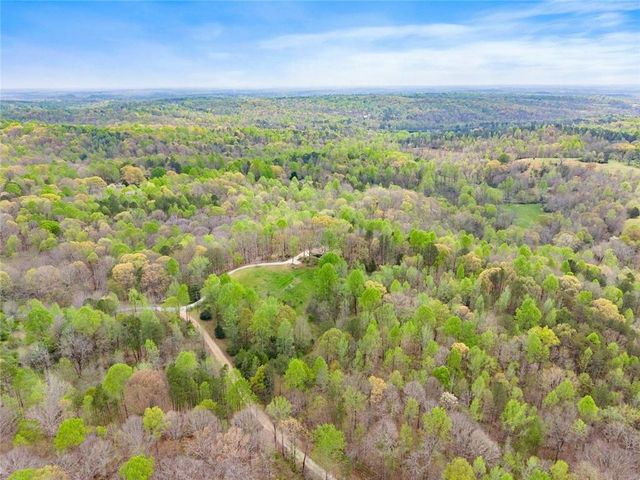 353 Riverwood Road, Lula, GA 30554