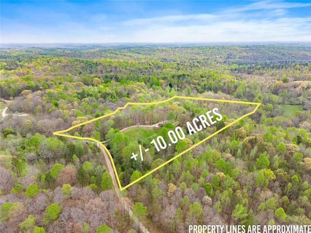 353 Riverwood Road, Lula, GA 30554