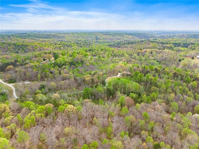 353 Riverwood Road, Lula, GA 30554