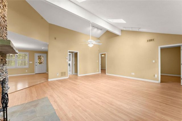 353 Riverwood Road, Lula, GA 30554