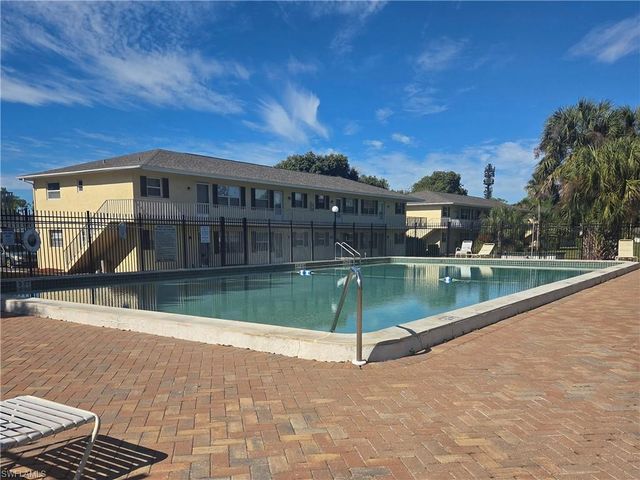 3325 Airport RD N G7, Naples, FL 34105