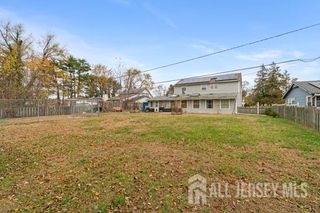 10 Bently Lane, Willingboro, NJ 08046