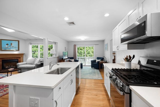 21 Juniper Ridge Lane Unit 21, Dartmouth, MA 02748