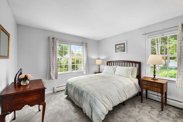 21 Juniper Ridge Lane Unit 21, Dartmouth, MA 02748
