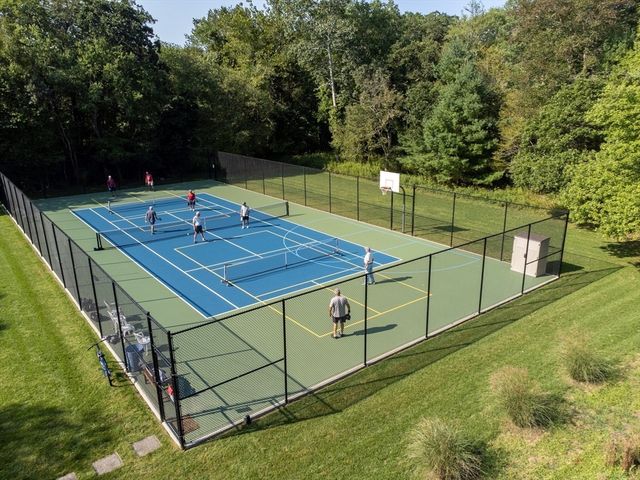 21 Juniper Ridge Lane Unit 21, Dartmouth, MA 02748