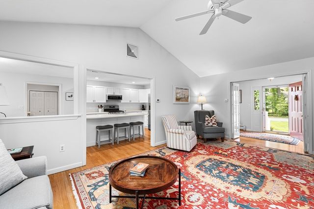 21 Juniper Ridge Lane Unit 21, Dartmouth, MA 02748
