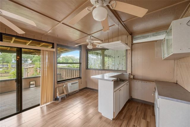 1304 W CHARTER STREET, Tampa, FL 33602