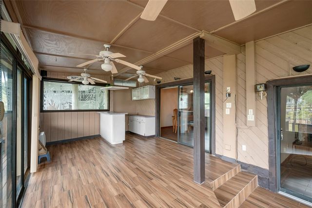 1304 W CHARTER STREET, Tampa, FL 33602