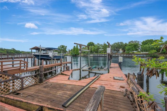 1304 W CHARTER STREET, Tampa, FL 33602