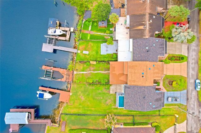 1304 W CHARTER STREET, Tampa, FL 33602