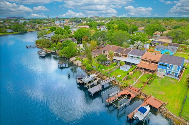 1304 W CHARTER STREET, Tampa, FL 33602