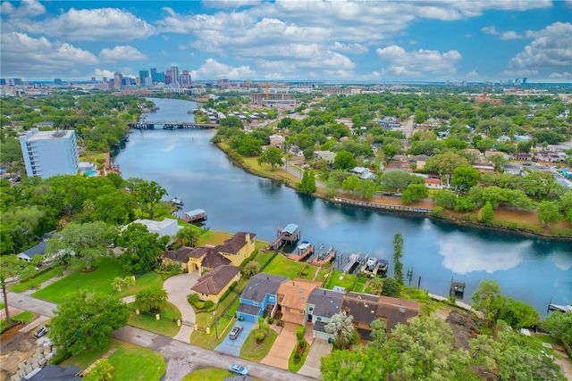 1304 W CHARTER STREET, Tampa, FL 33602