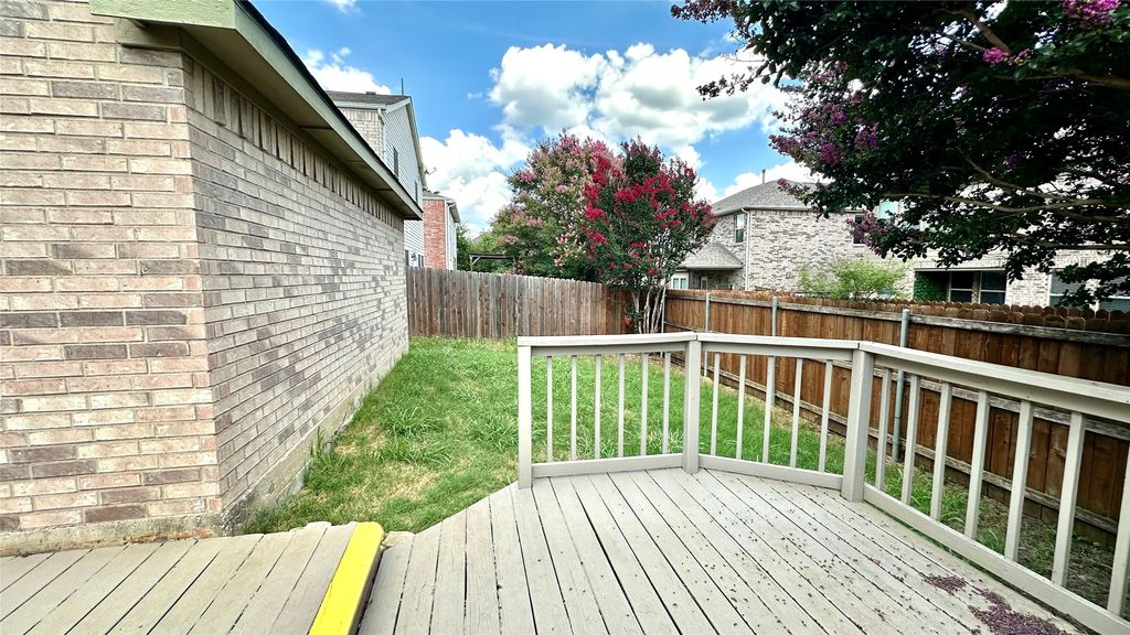 1402 Peregrine Street, Lewisville, TX 75077 — photo 3