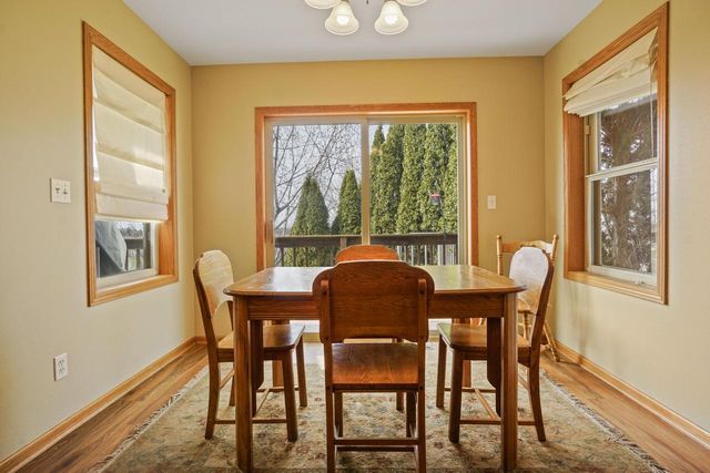 206 Sunset COURT, Mayville, WI 53050