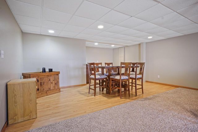 206 Sunset COURT, Mayville, WI 53050