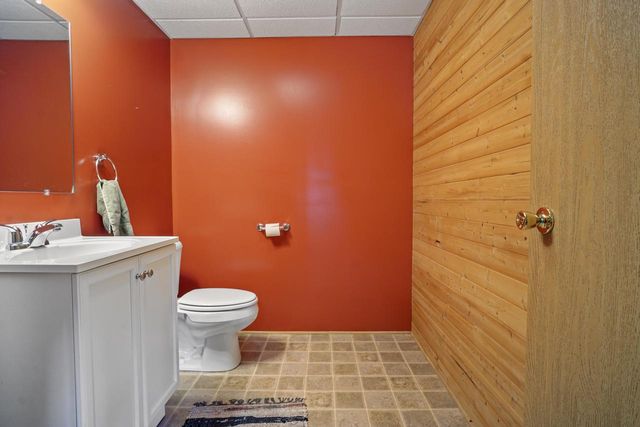 206 Sunset COURT, Mayville, WI 53050