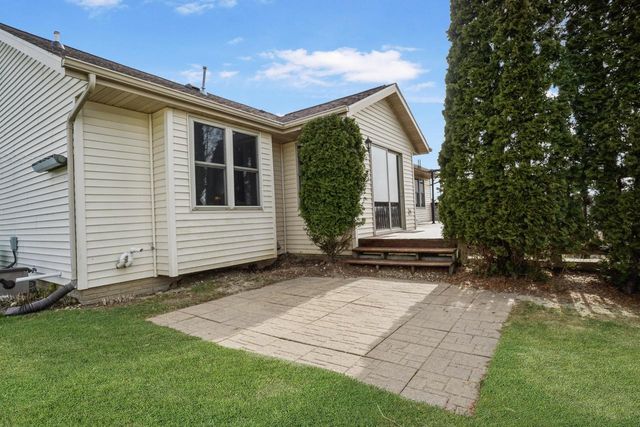 206 Sunset COURT, Mayville, WI 53050