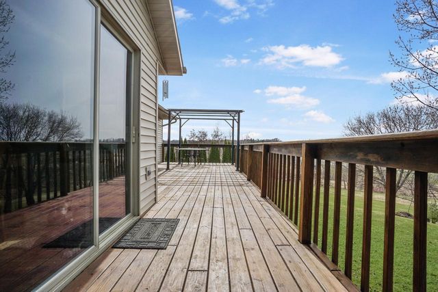 206 Sunset COURT, Mayville, WI 53050