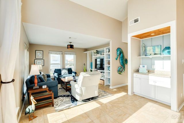 4406 Tampico Way, Galveston, TX 77554