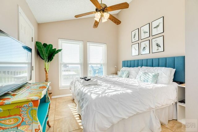 4406 Tampico Way, Galveston, TX 77554