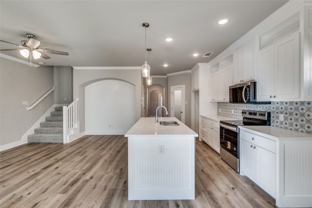 106 Market Street, Lake Dallas, TX 75065