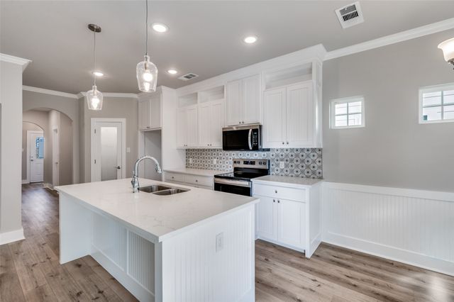 106 Market Street, Lake Dallas, TX 75065