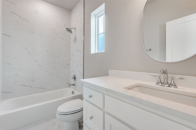 106 Market Street, Lake Dallas, TX 75065