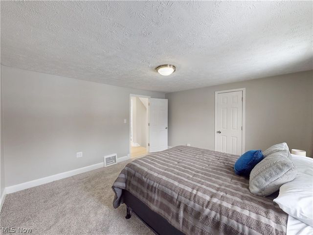 2894 Lost Nation Road, Willoughby, OH 44094