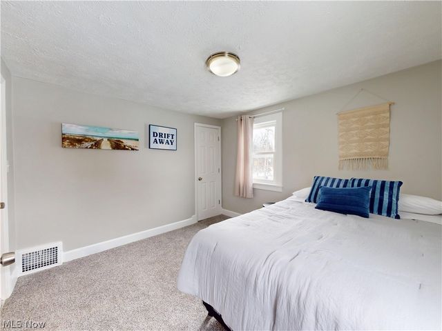 2894 Lost Nation Road, Willoughby, OH 44094