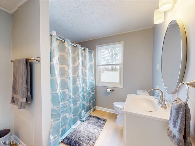2894 Lost Nation Road, Willoughby, OH 44094