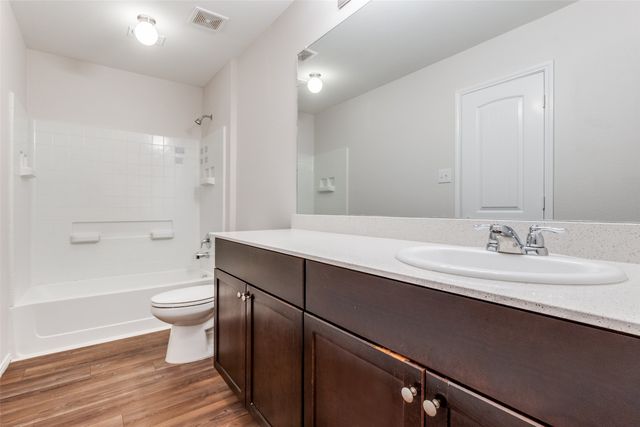 9287 Summerlee Street, Dallas, TX 75227