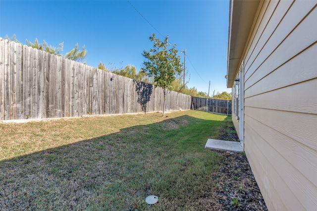 9287 Summerlee Street, Dallas, TX 75227