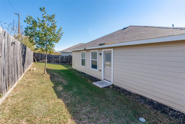 9287 Summerlee Street, Dallas, TX 75227