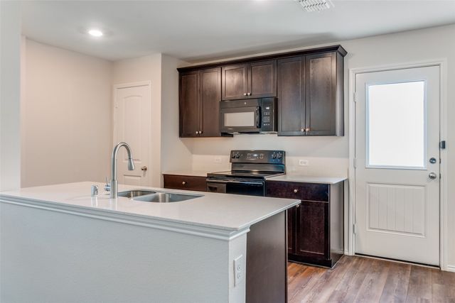 9287 Summerlee Street, Dallas, TX 75227