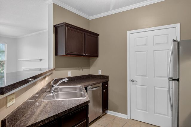 45 Sycamore Avenue Apt 926, Charleston, SC 29407