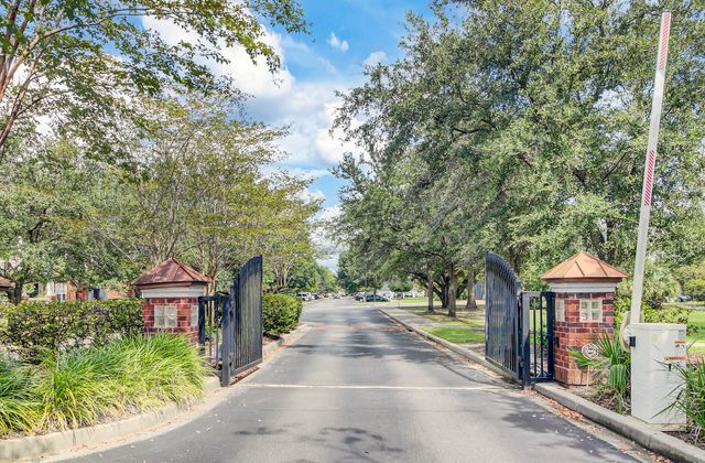 45 Sycamore Avenue Apt 926, Charleston, SC 29407