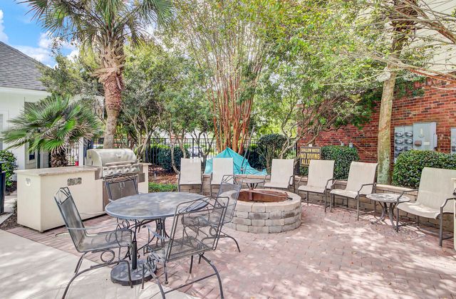 45 Sycamore Avenue Apt 926, Charleston, SC 29407