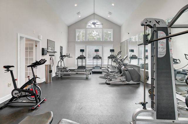 45 Sycamore Avenue Apt 926, Charleston, SC 29407